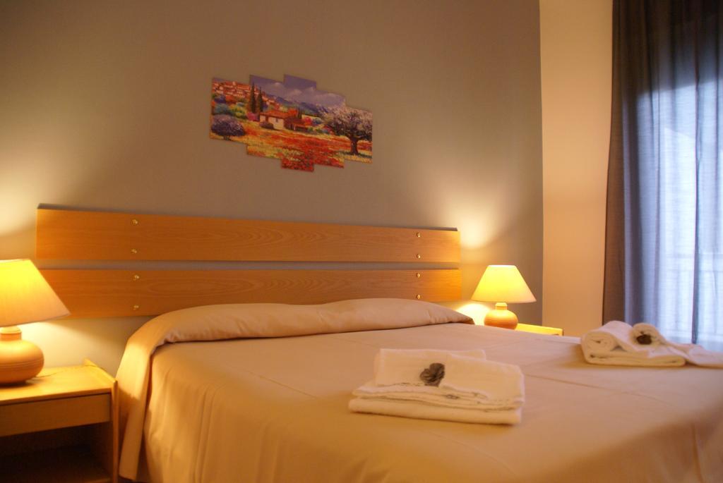 Hotel Rasula Alta Gravina di Catania Eksteriør billede