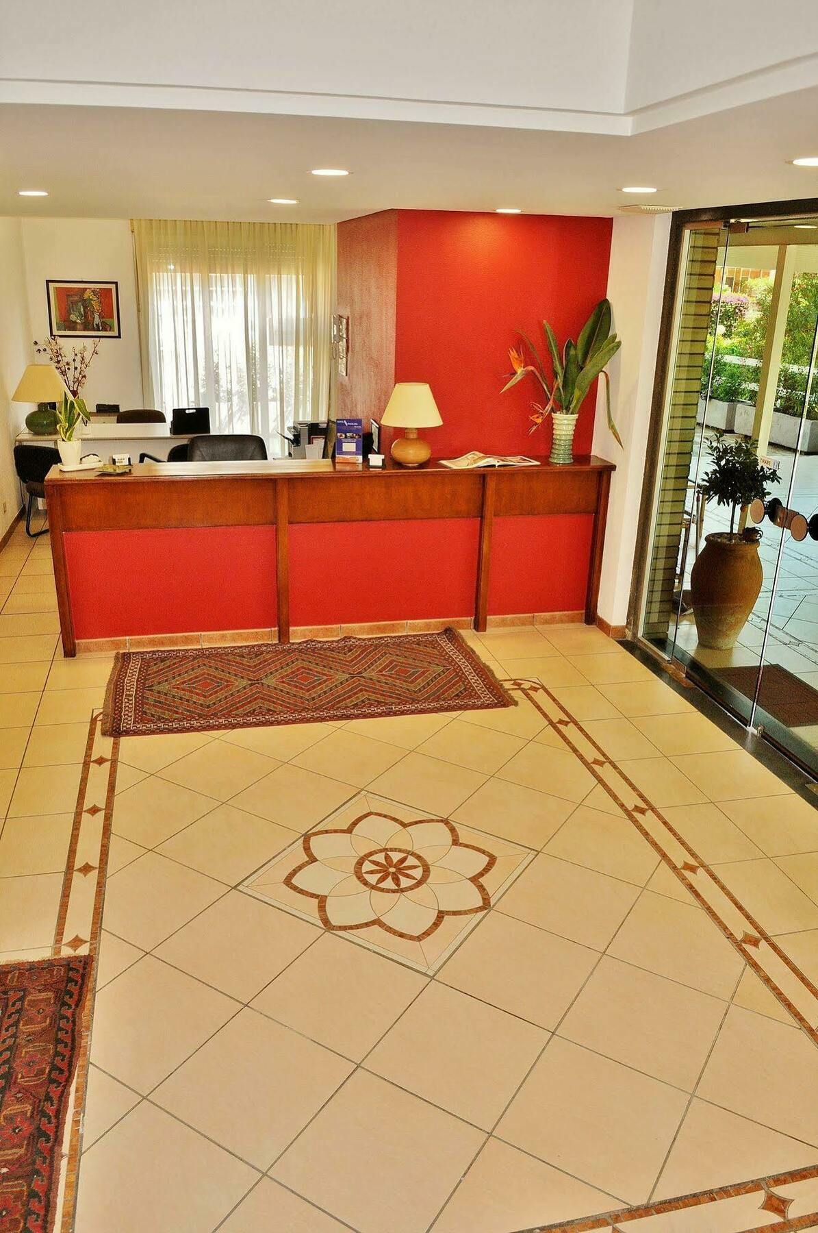 Hotel Rasula Alta Gravina di Catania Eksteriør billede