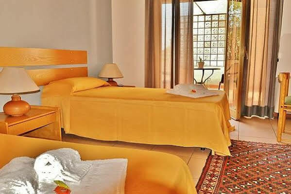 Hotel Rasula Alta Gravina di Catania Eksteriør billede